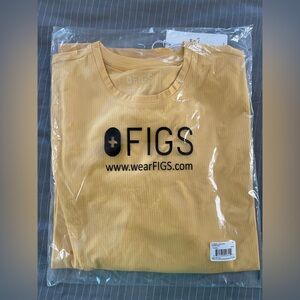 Brand New in Bag FIGS Ribbed Long sleeve underscrub in Dandelion, size SMALL